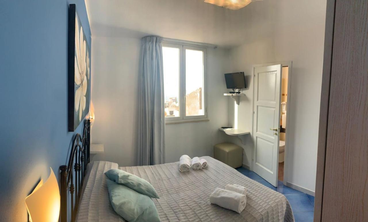 Badia Rooms & Breakfast กัสเตลลัมมาเร เดล โกลโฟ ภายนอก รูปภาพ