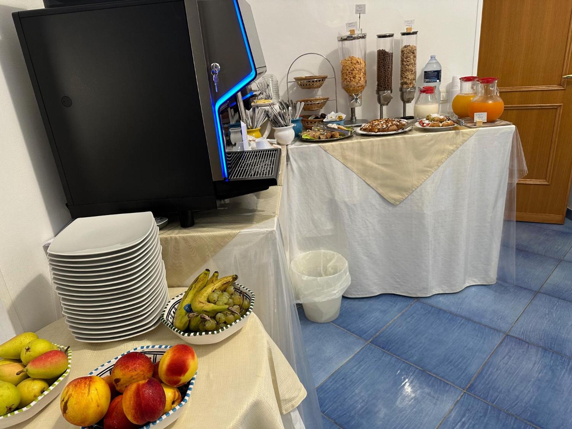 Badia Rooms & Breakfast กัสเตลลัมมาเร เดล โกลโฟ ภายนอก รูปภาพ